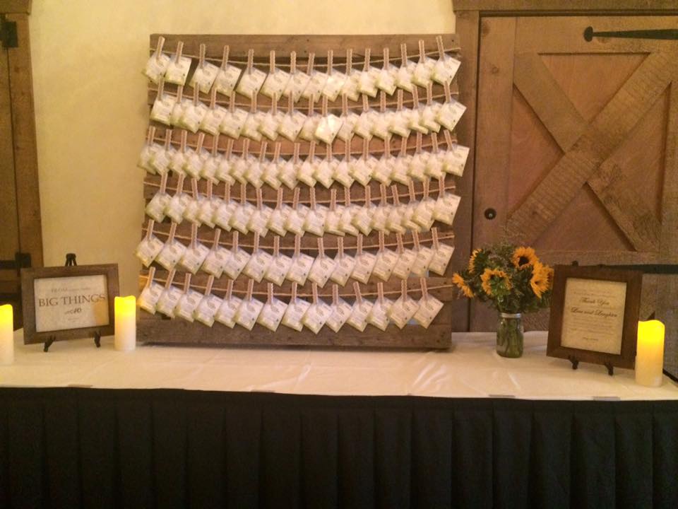 Place card idea table with seeds
